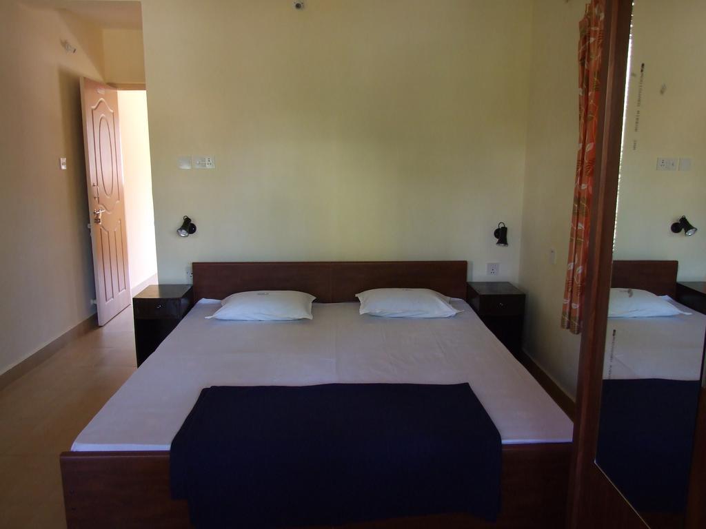 Empire Guest House กาลังกูติ ภายนอก รูปภาพ